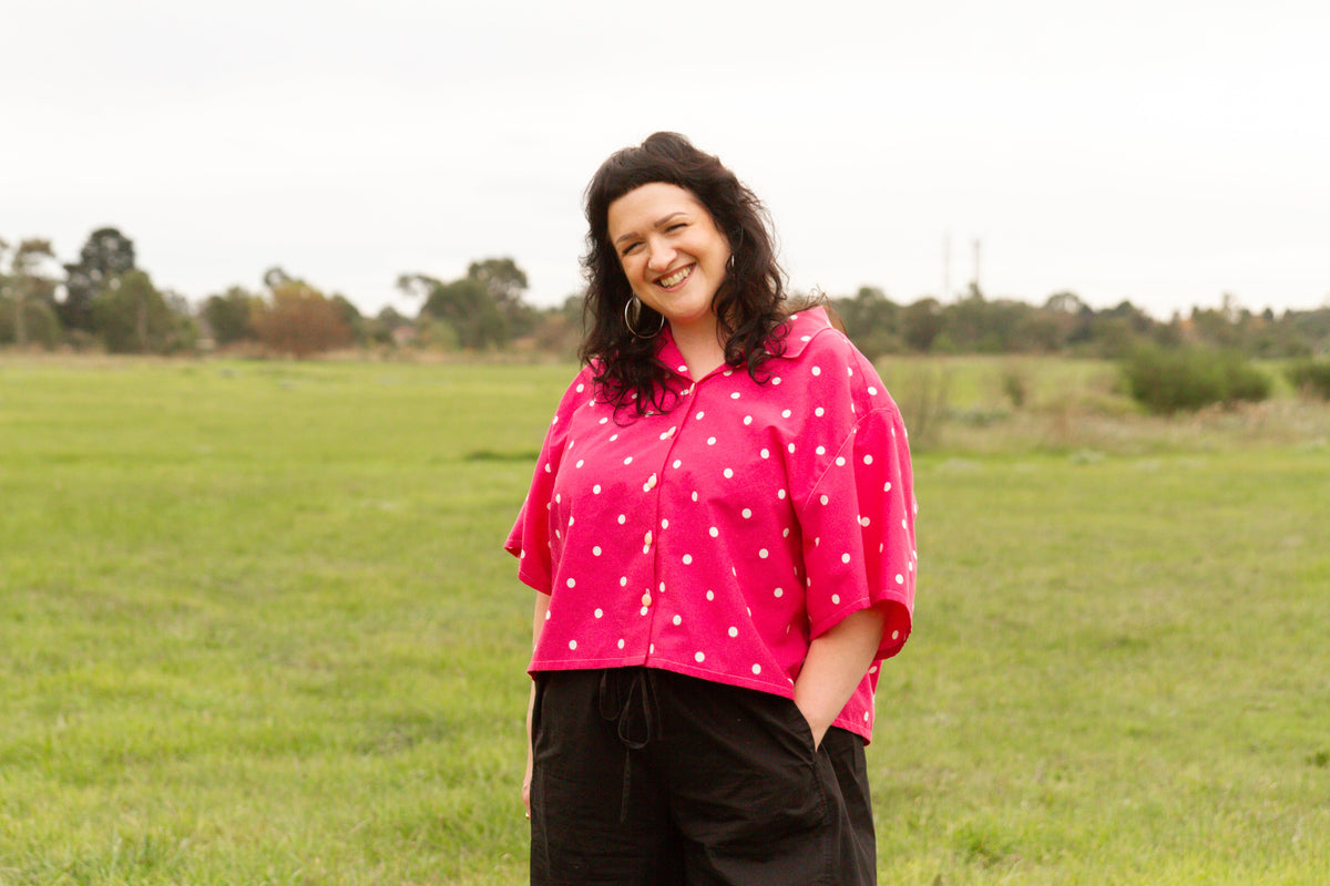 CLASSIC CUT Crop Shirts
