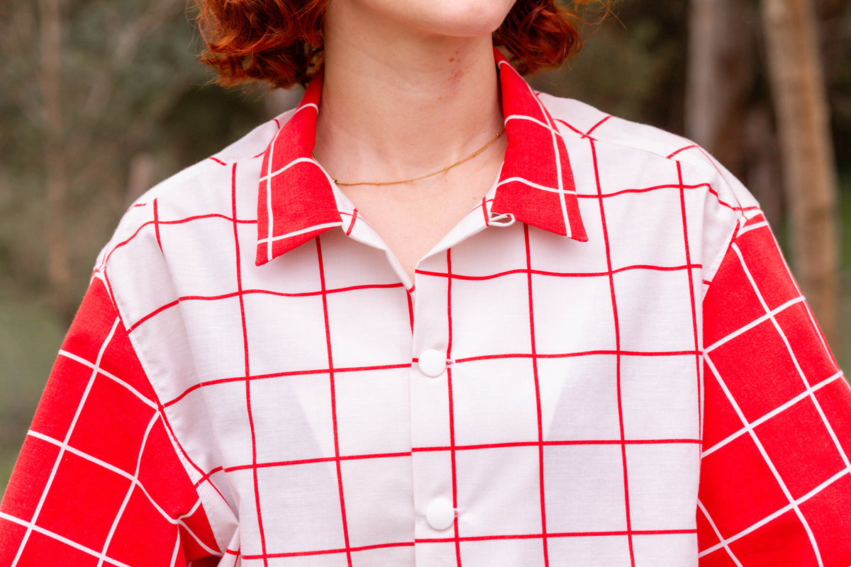 Vintage Cut Unisex Upcycled Cotton/Polyester Checked Button-up Shirt – Gridlines (Red & White / Size M) | Freedomfield