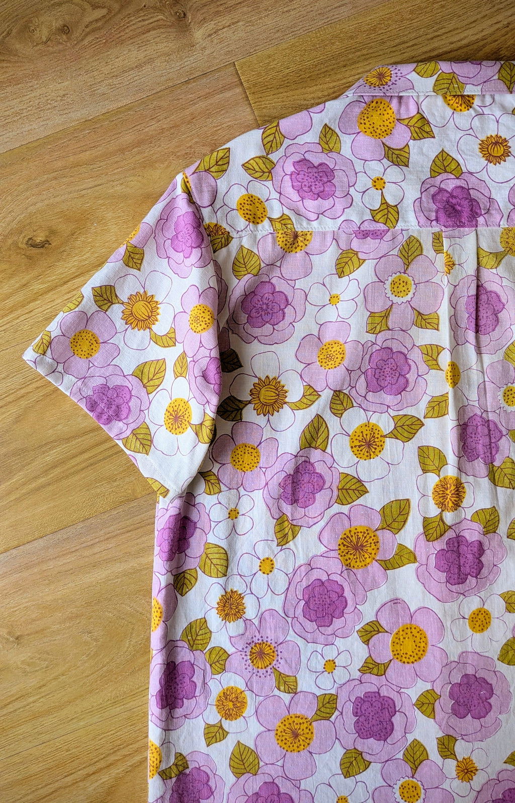 1970s Classic Cut Unisex Upcycled Cotton Button-up Shirt – Mauve Nostalgia (White & Purple / Size S) | First Gen Freedomfield