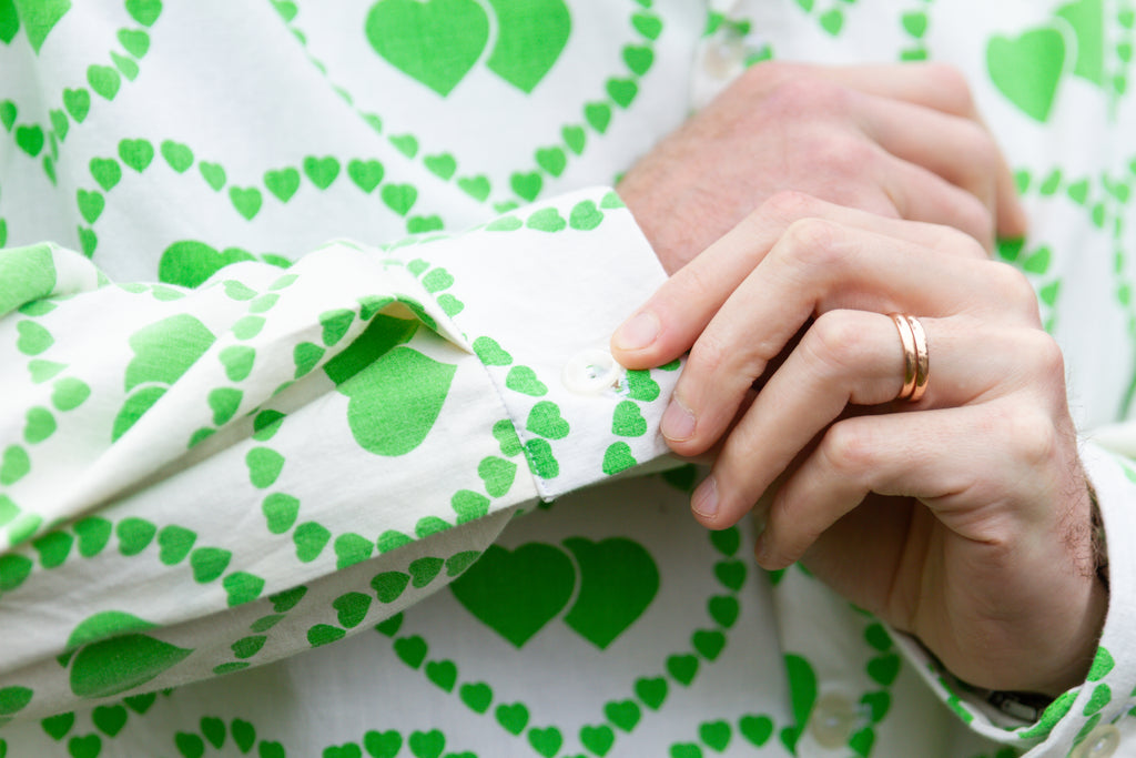 1970s Style Long Sleeve Unisex Upcycled Cotton Button-up Overshirt – Brat Love (White & Green / Size L) | Freedomfield